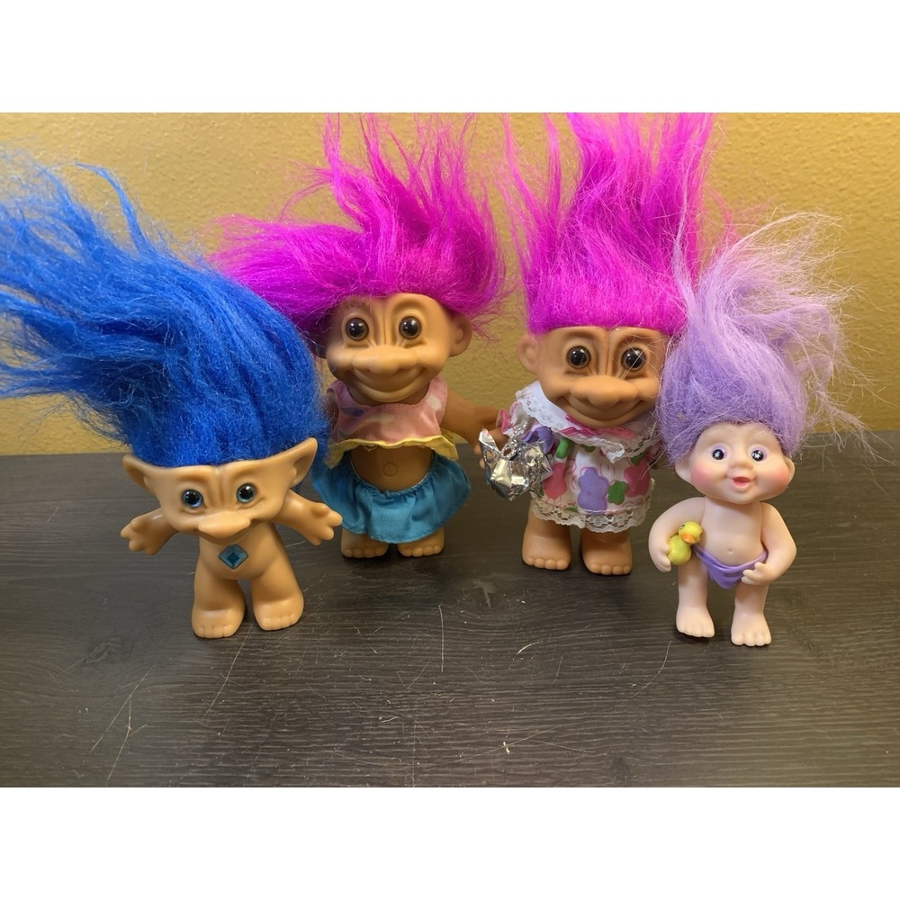 Lot Of 4 Vintage Trolls With Clothes Ace Russ Applause Baby Jewel Belly